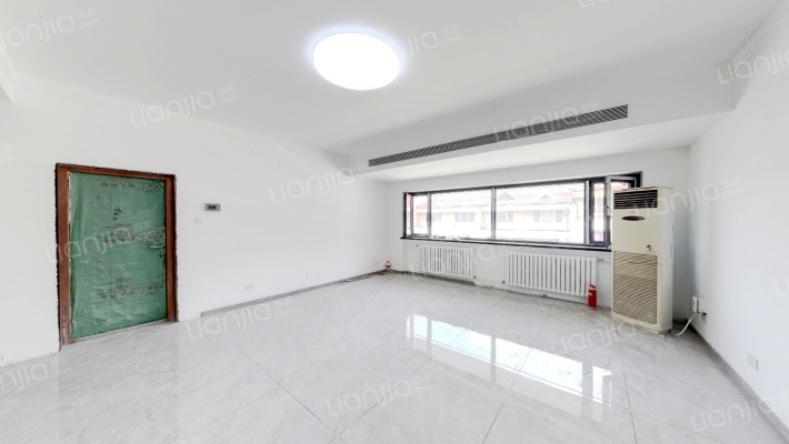 绿苑亚泰二手房实景图