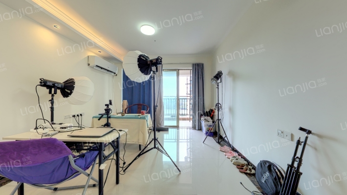 汇港威华雅苑二手房实景图