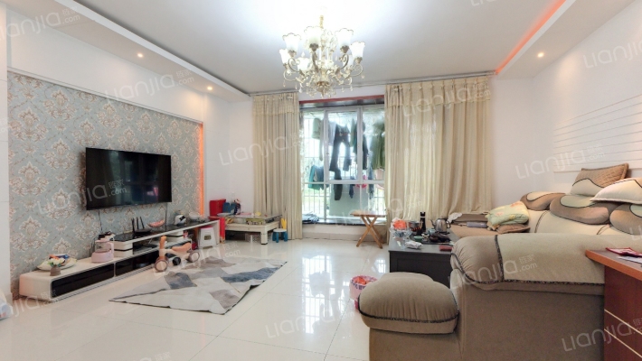 滨江花园二手房实景图