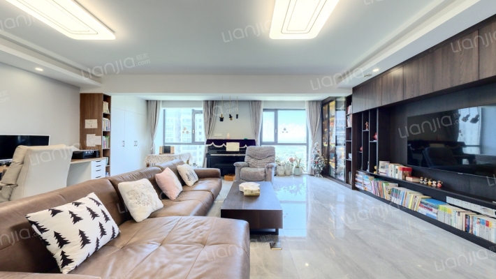 布鲁斯小镇(绿地·皇家官邸)二手房实景图