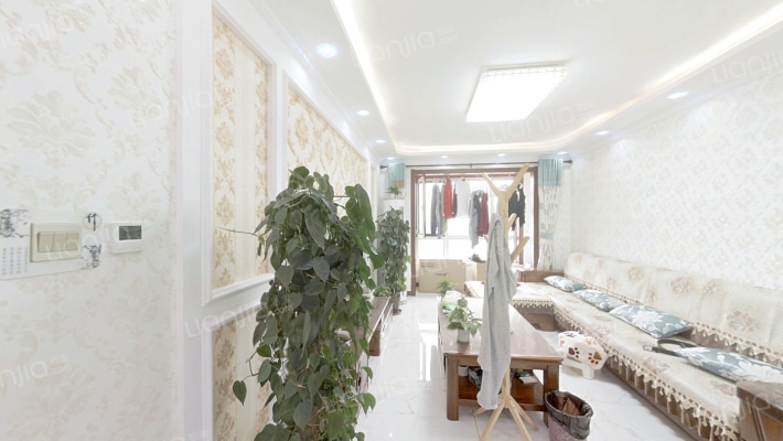 水岸花园二手房实景图