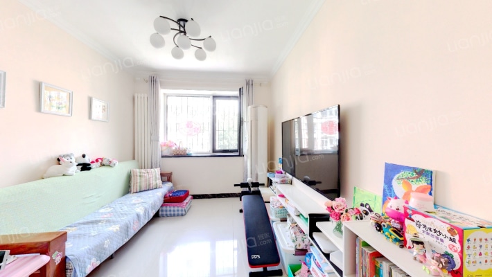 先春园隆春里二手房实景图