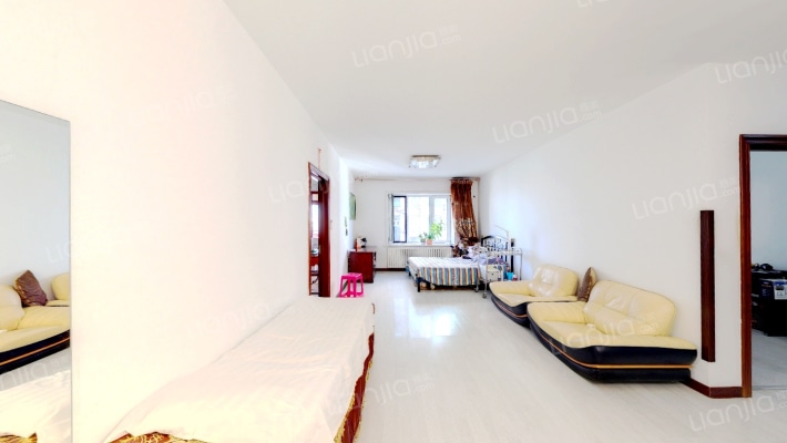 时代广场二手房实景图