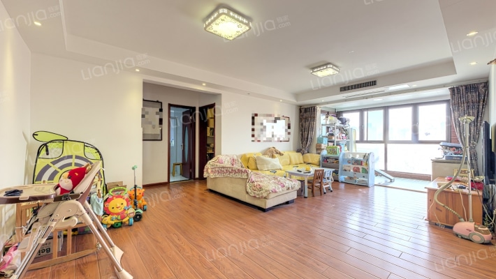 柏悦澜庭二手房实景图