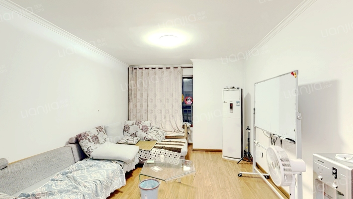 新里卢浮公馆二期二手房实景图