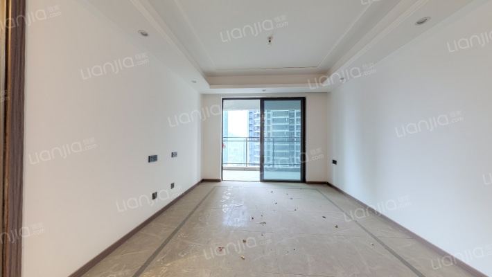 绿地V岛二手房实景图