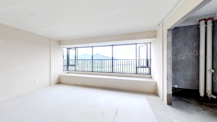 中交保利江语云城二手房实景图