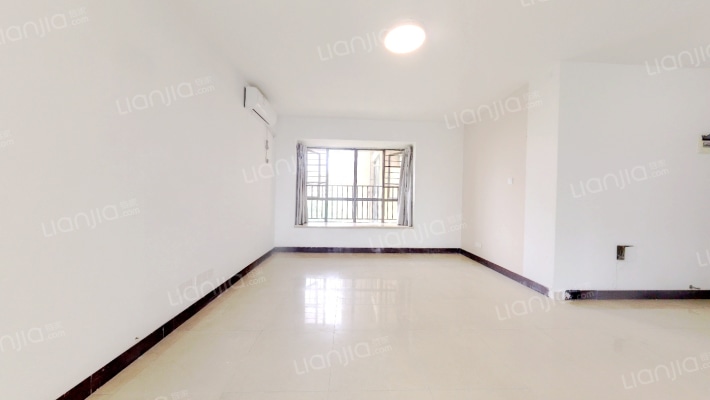 左庭右院南区二手房实景图