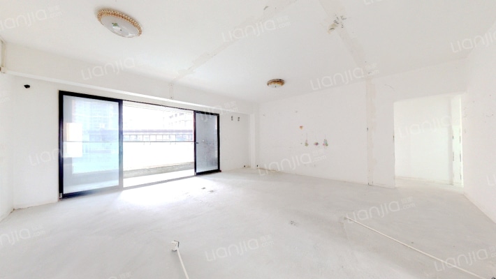 中德英伦联邦B区二手房实景图