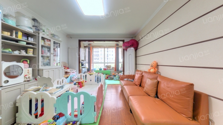 鸿泰锦园二手房实景图