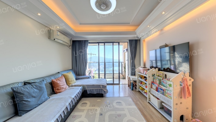 信义湛宝广场二手房实景图