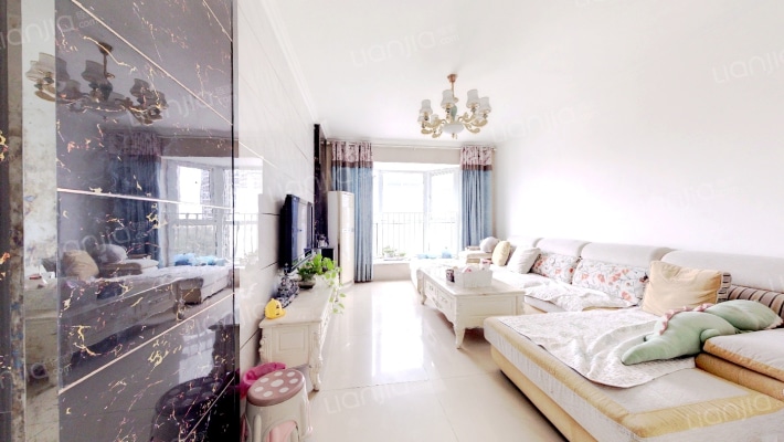 桂湖河畔南区二手房实景图