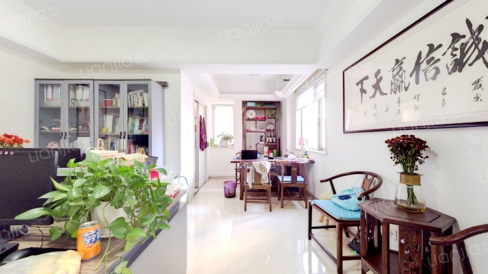 世豪小公馆二手房实景图