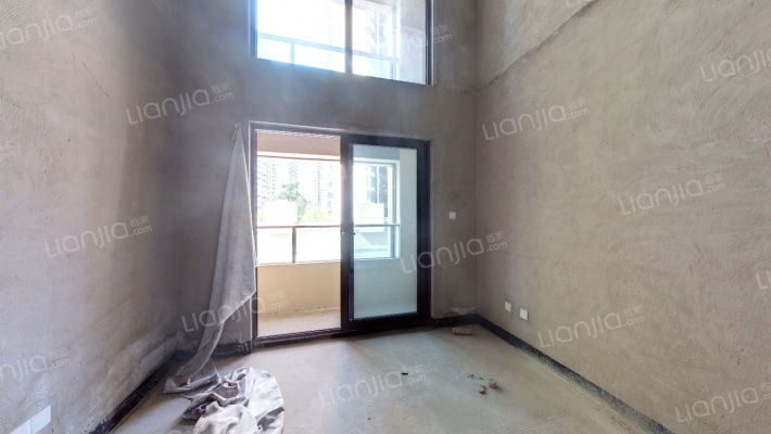 渝富滨江首岸二手房实景图