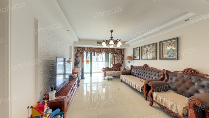 克拉美丽山庄二手房实景图