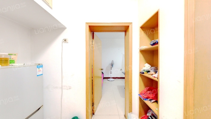 省保险公司宿舍二手房实景图