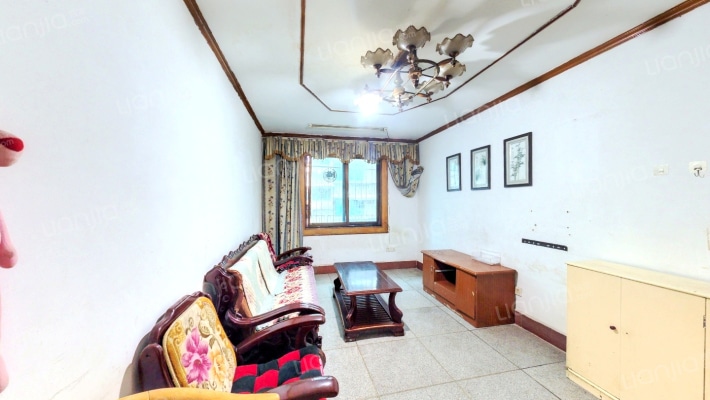 青山路7号二手房实景图