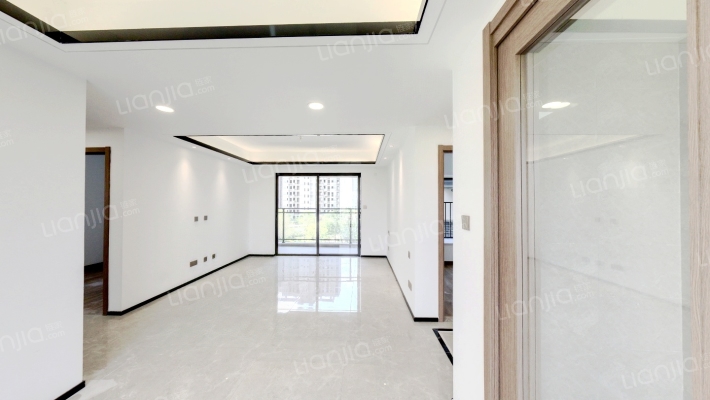 世茂弘阳绿岛湖公馆二手房实景图