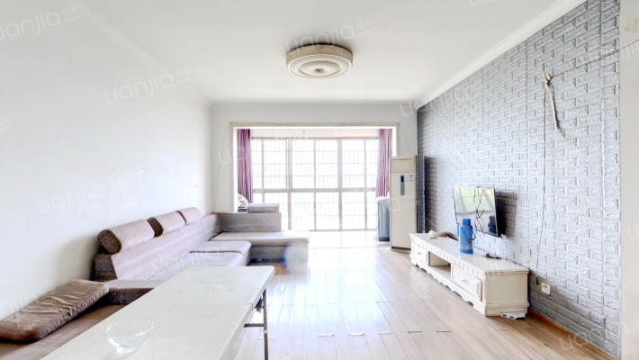 凯旋帝景二手房实景图