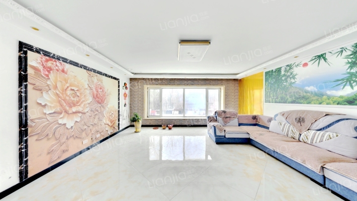 月潭爱丁堡二手房实景图