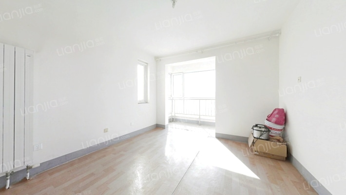 明城东岸二手房实景图