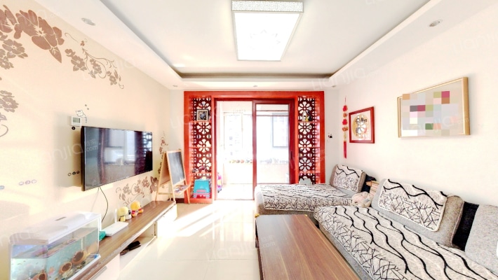 绿地梵尔赛公馆二手房实景图