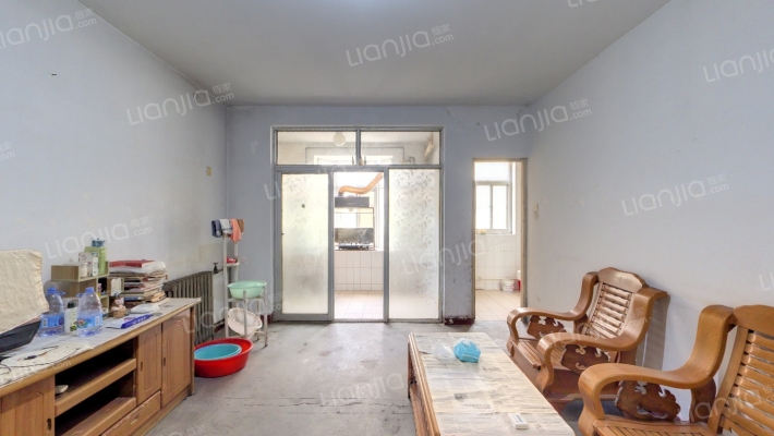 东三教生活区A团二手房实景图