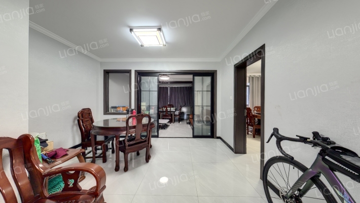 海天景苑二手房实景图