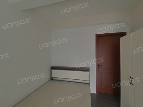 合租·翰林花园 4居室 南卧