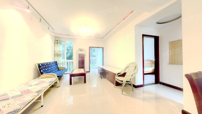 中国青城1期二手房实景图