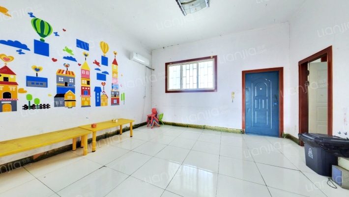 灯具市场商住楼二手房实景图