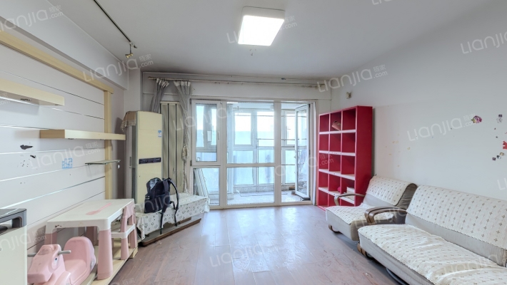 假日风景花园二手房实景图