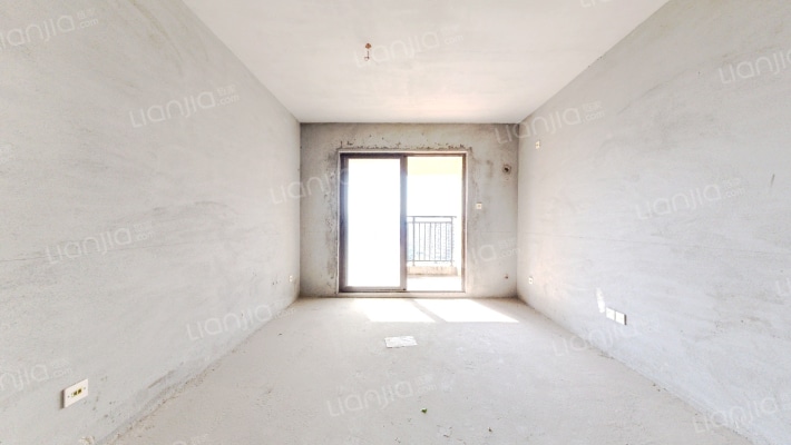 半岛1号五期二手房实景图