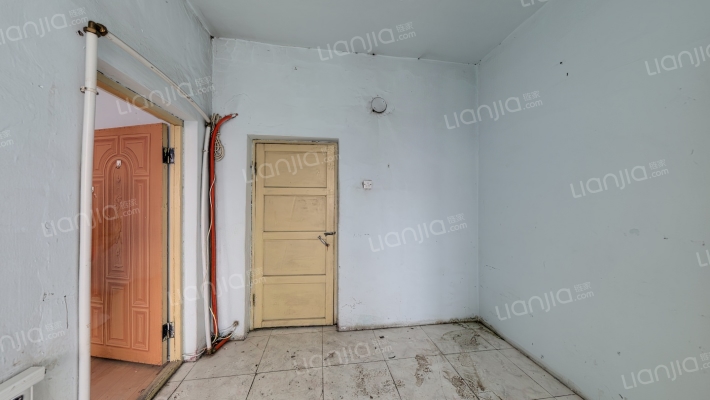 繁荣小区二手房实景图