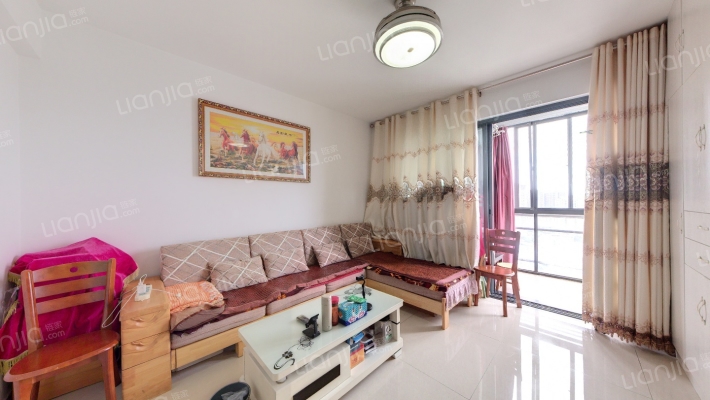 蓝天郡二手房实景图