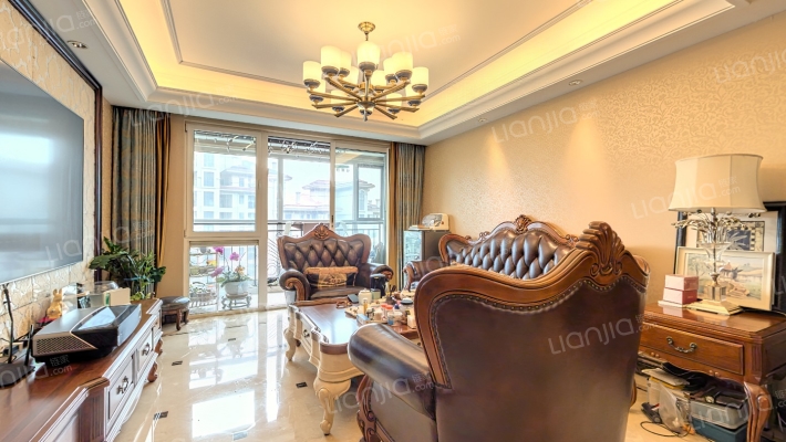 新华锦爱丁堡国际公寓二手房实景图