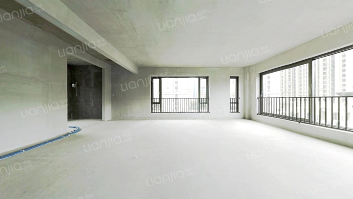 长安龍胤二手房实景图