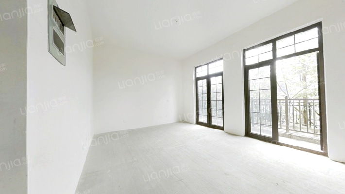 泽瑞西园二手房实景图