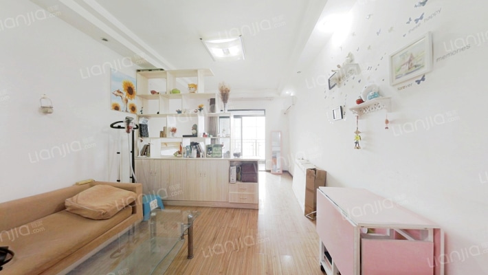 万安国际公寓二手房实景图