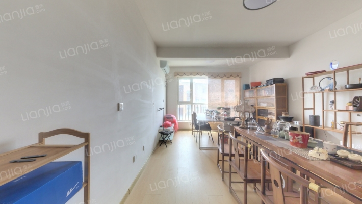 宏程名仕小区二手房实景图