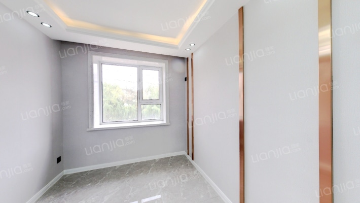 亚泰欣城二手房实景图