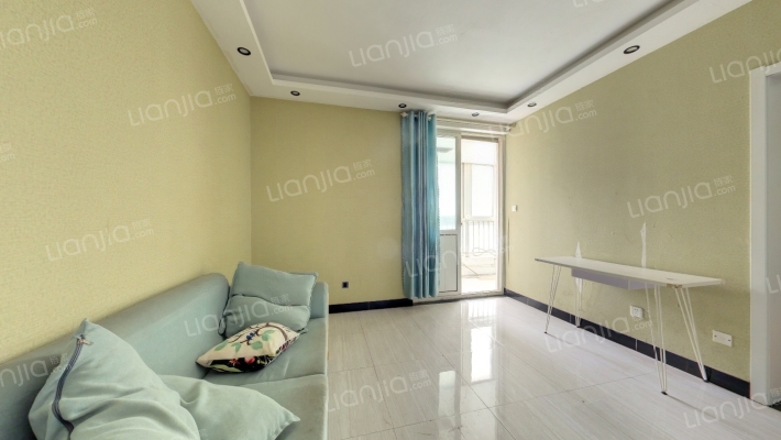 美罗家园美平苑二手房实景图