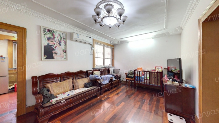 奉苑新村二手房实景图