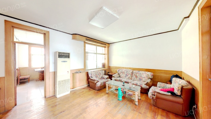 香江路95、97号二手房实景图