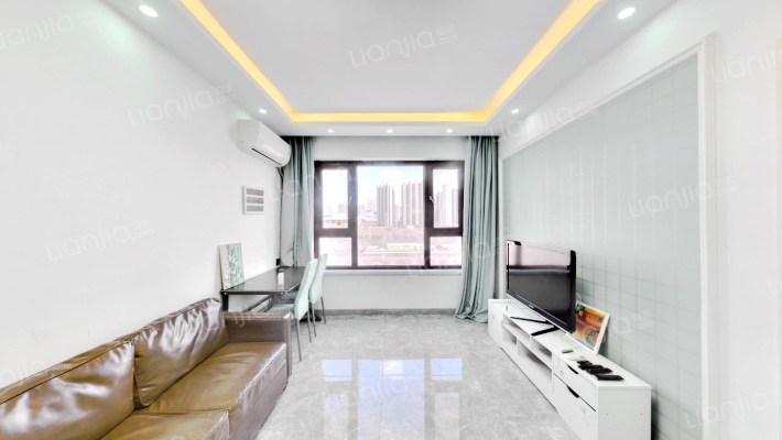 爱达·晶品二手房实景图