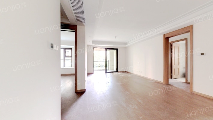 铂翠廷二手房实景图