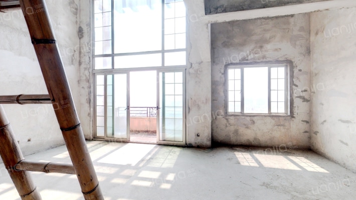 菊城建华花园二手房实景图