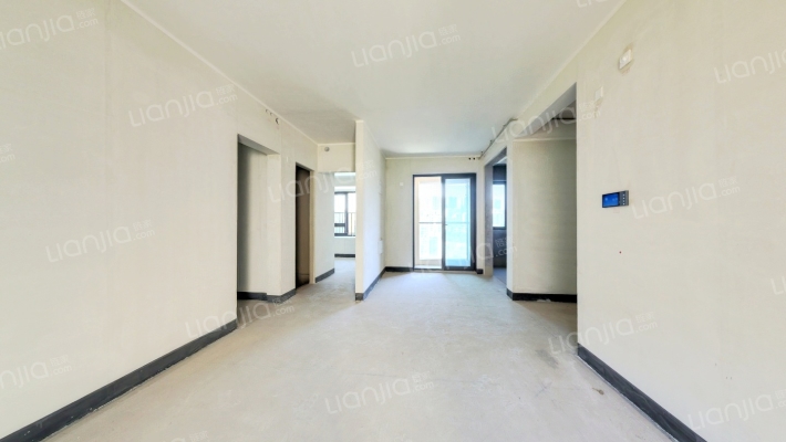 龙湖千山新屿铂曜二手房实景图