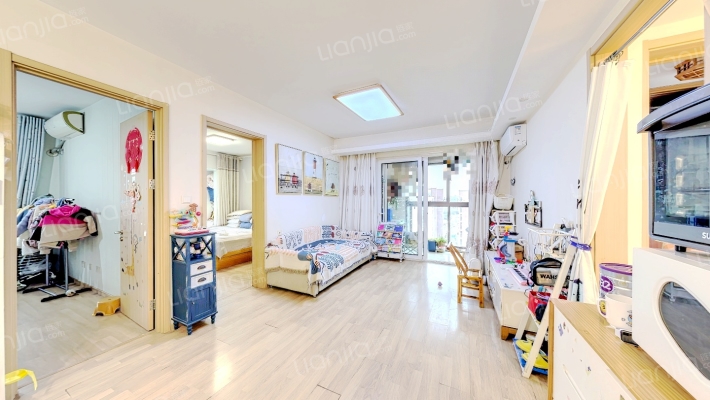 路劲上海派君悦华庭二手房实景图