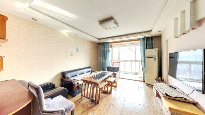 硕辉苑二手房实景图